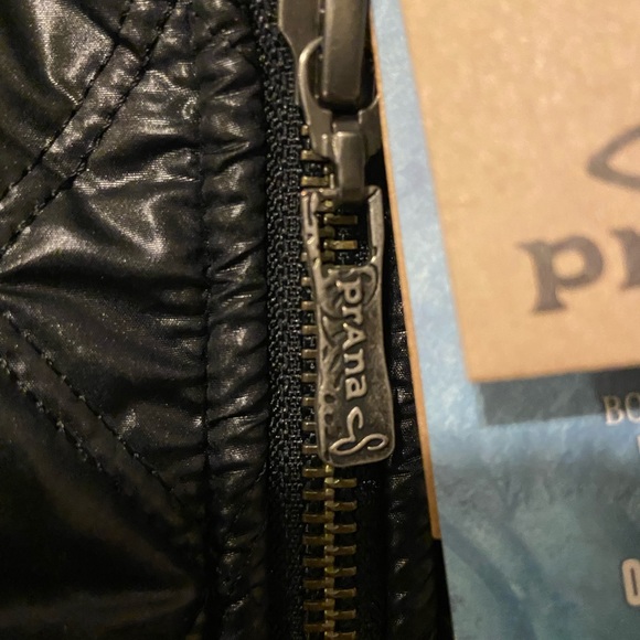 Prana Size Small Diva Quilted Vest Ribbed Sides Sherpa Lined Zipper Pockets - Picture 3 of 4